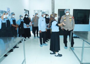 Itwasda Polda Jatim Lakukan Pengawasan SPPG Polres Gresik Pastikan Kualitas Dan Kebersihan MBG