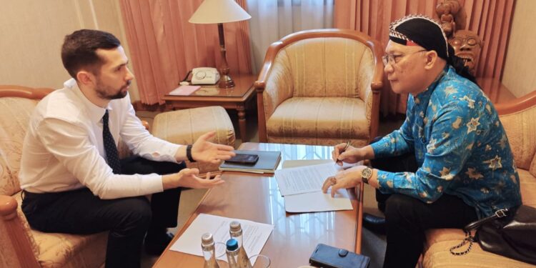 Diundang Kedubes Rusia, Wilson Lalengke Akan Mengikuti Seminar Internasional terkait Konflik Rusia-Ukraina