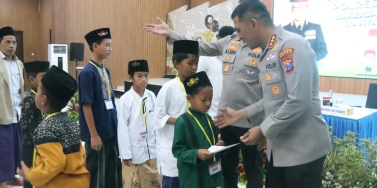 Polresta Sidoarjo Gelar Khitan Massal Gratis