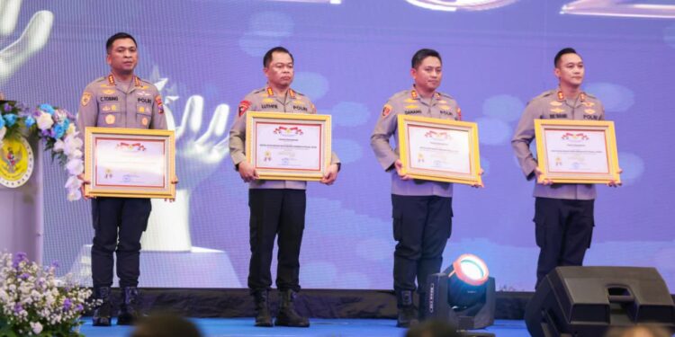 Maksimalkan Pelayanan Publik, Polresta Sidoarjo Terima Penghargaan Di Kompolnas Award 2025