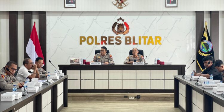 Cegah Tindak Kejahatan Polres Blitar Laksanakan Operasi Sikat Semeru 2025