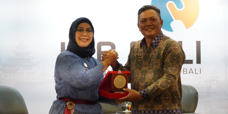 Kolaborasi DJKI, Kemenkum Bali dan IDB Bali Wujudkan Kesadaran Hukum Kekayaan Intelektual Di Dunia Desain