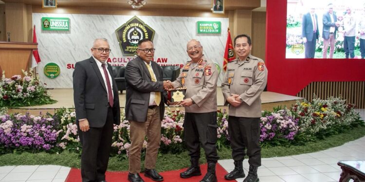 FH UNISSULA LAUNCHING PUSAT STUDI KEPOLISIAN, WAKAPOLRI DORONG RISET STRATEGIS DAN RUJUKAN KEBIJAKAN NASIONAL