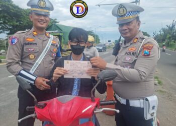 Tertibkan Pelanggar Rambu, Satlantas Polres Tanjung Perak Gelar Patroli Terpadu di Akses Vital Surabaya–Madura