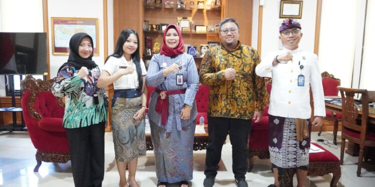 Monitoring Gabungan Kemenkum dan Setneg: Fasilitas Pelayanan Kanwil Bali Penuhi Standar, Kakanwil Komitmen Terus Berbenah