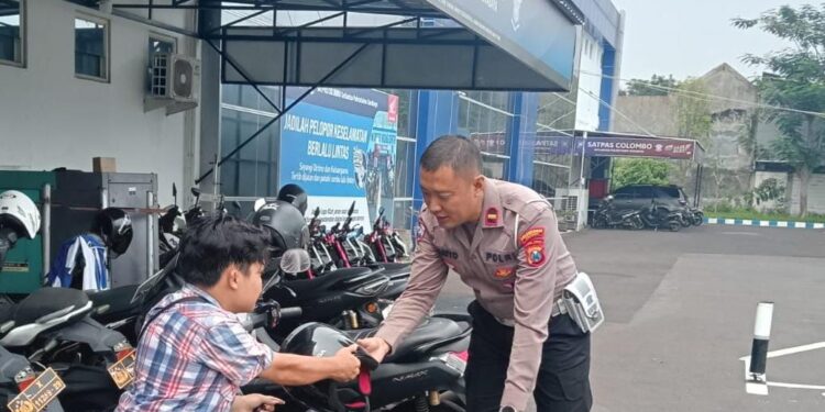 Iptu Hariyo : Benar Ada Pemohon SIM D, Lolos Uji Teori – Uji Praktek, dan Sudah Siap Cetak Card SIM